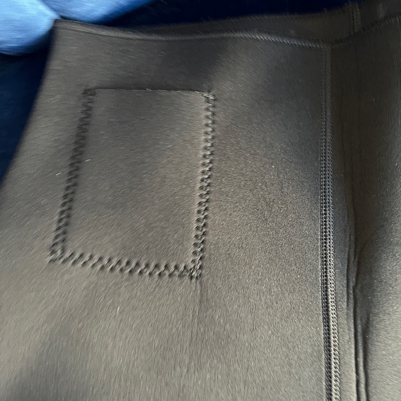 Women’s Athletic wear. - Picture 4 of 5